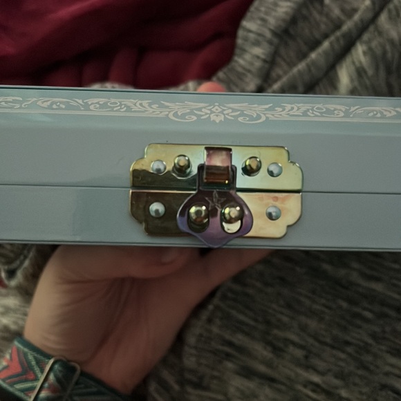 Jeffree Star Blue Bloods - Picture 3 of 4